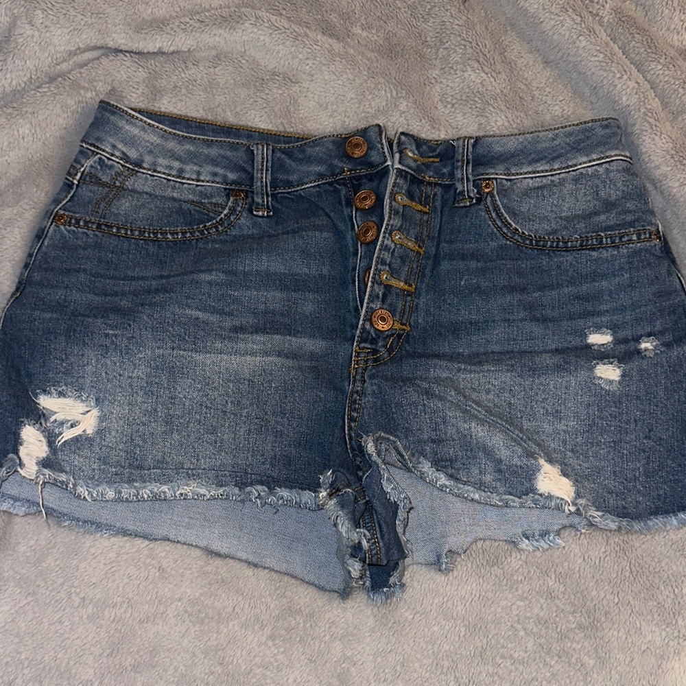 #102 Denim Distressed Women Shorts